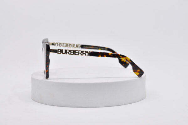 Burberry - Image 3