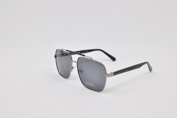 Guess Smoke Navigator - Image 2